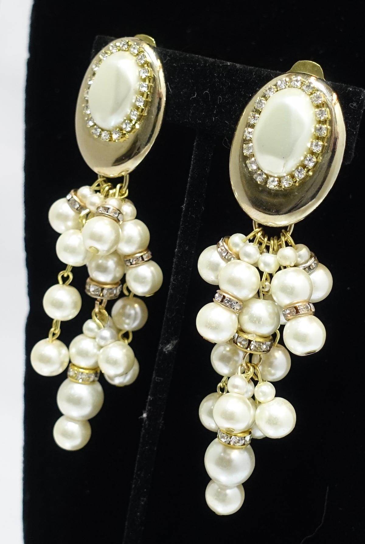 Vintage Signed DeMario Faux Pearl Drop Earrings In Excellent Condition For Sale In New York, NY