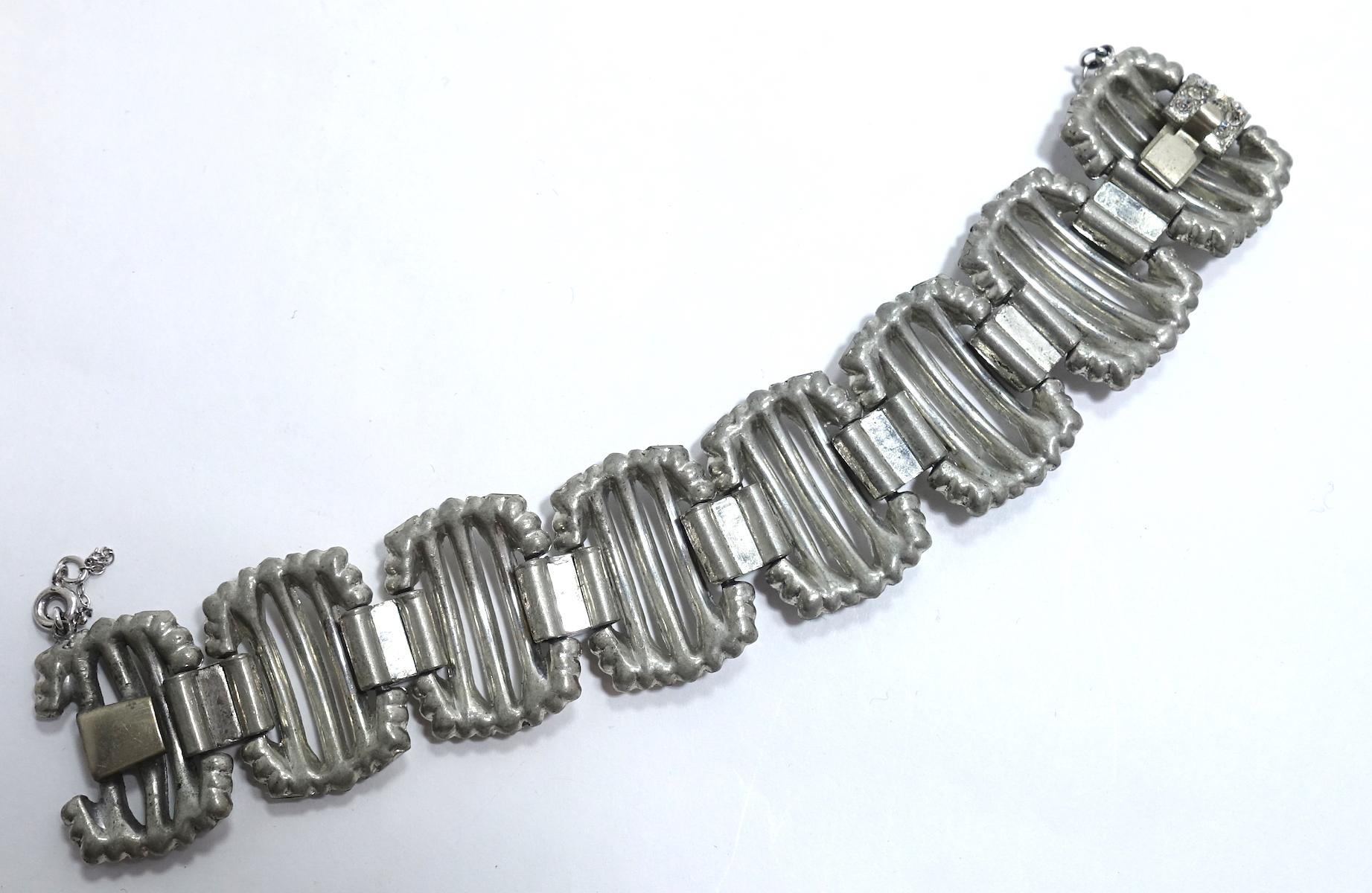 Vintage Art Deco 1930’s Rhinestone Bracelet In Excellent Condition For Sale In New York, NY