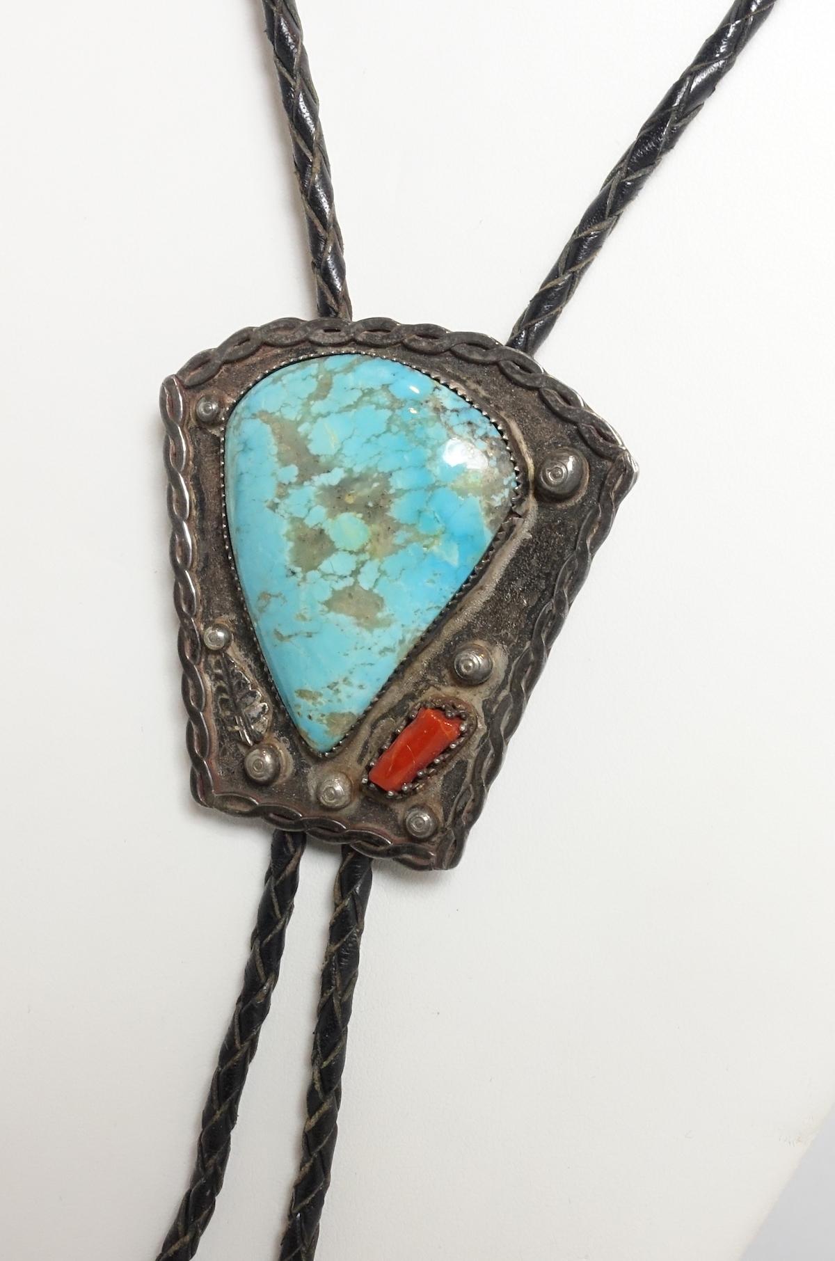 Vintage Pawn Navajo American Indian Turquoise & Coral Bola Neckpiece In Good Condition For Sale In New York, NY