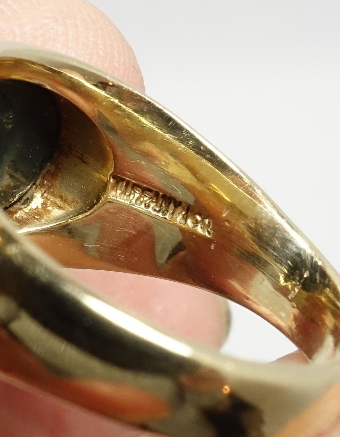 Vintage Signed TIFFANY 14kt Gold & Blood Stone Ring, Size 9 For Sale 4