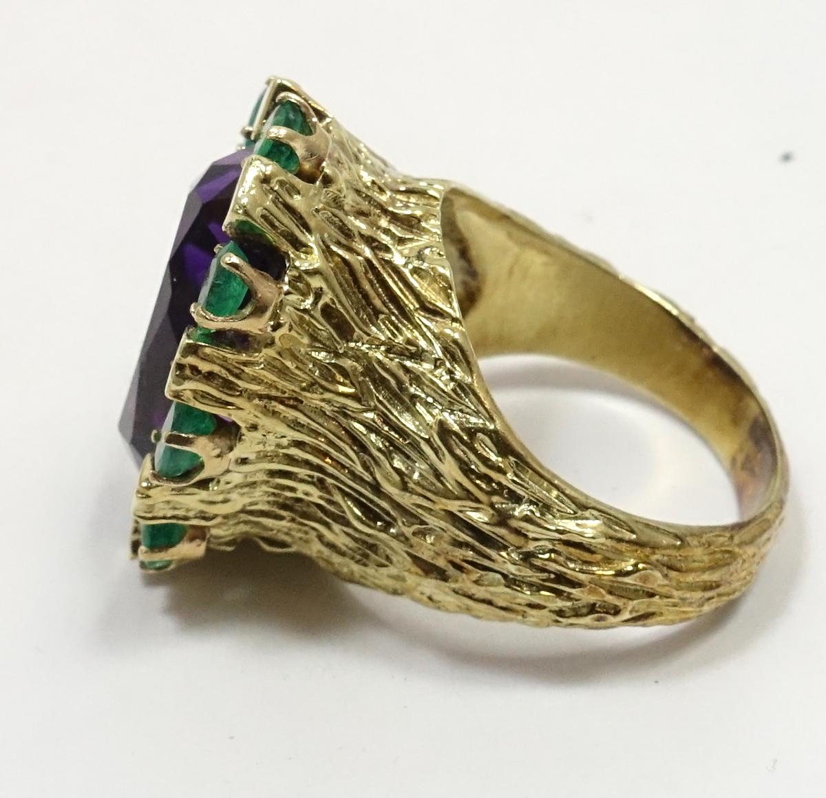 Vintage 14kt Gold, 12ct Amethyst, 1/2ct Oval Emeralds Ring, Size9 For Sale 1