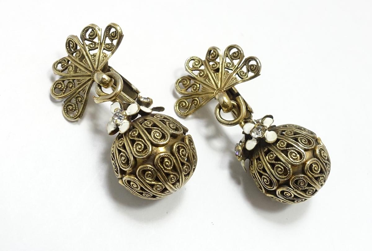 Vintage Enamel & Crystals Gold-Tone Drop Earrings In Good Condition In New York, NY