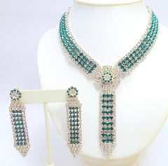 Vintage 1950’s Green & Clear Crystals Necklace & Earrings