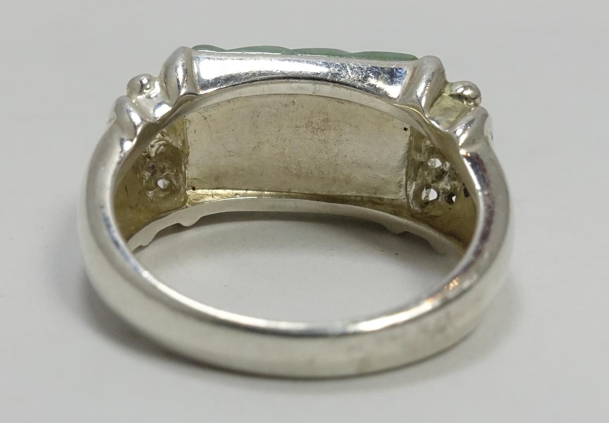 Signed Judith Ripka Jade & Sterling Silver Ring, Sz 10 In Excellent Condition For Sale In New York, NY