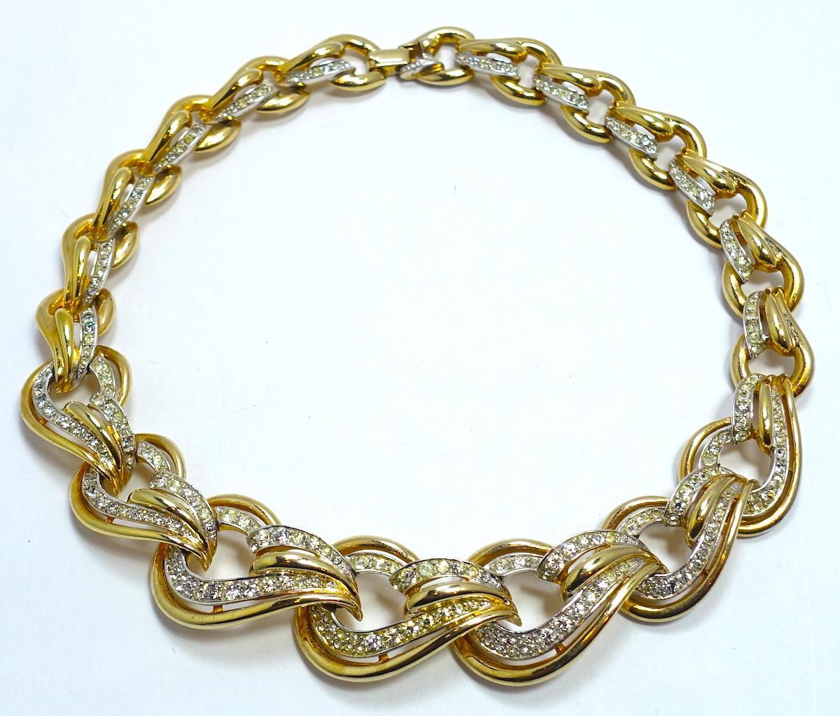 Vintage Signed Boucher Necklace In Good Condition In New York, NY