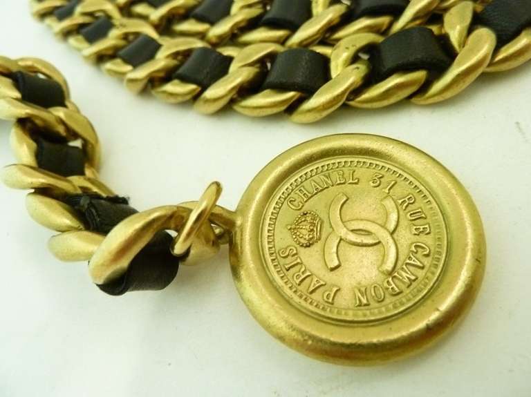 Vintage  Chanel 95P Leather & Gold-Tone Necklace In Excellent Condition In New York, NY