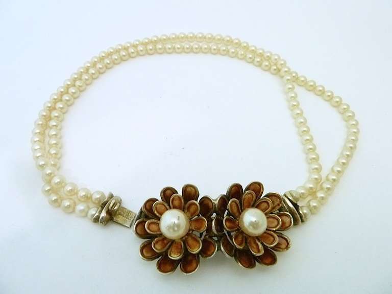 vintage faux pearl necklace