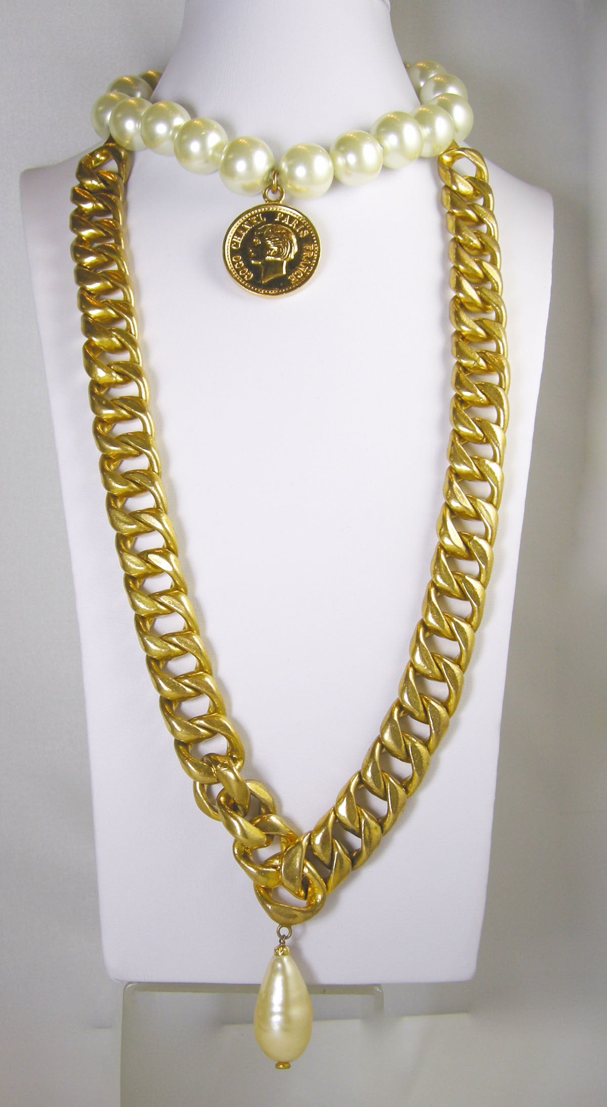 Vintage Chanel 1980s Outstanding Chain and Pearl Necklace at 1stDibs