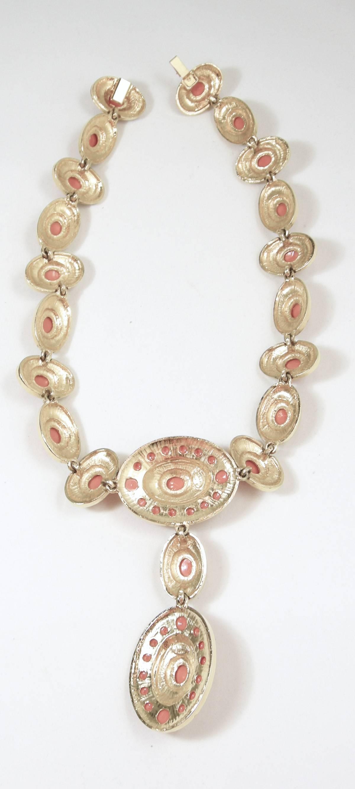 SIgned Kenneth Lane Faux Coral & Rhinestone Necklace In Excellent Condition In New York, NY