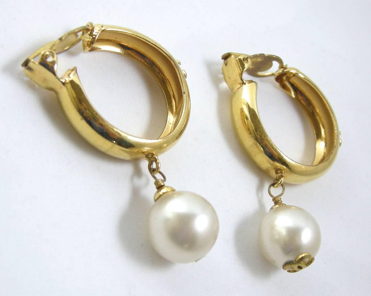Women's Vintage Chanel Season 29 Pearl Drop Unusual Hoop Earrings