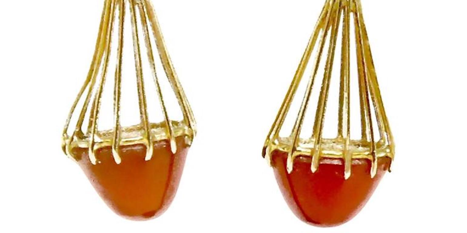 Women's Vintage 18kt Carnelian Bullet Style Cage Drop Clip Earrings For Sale