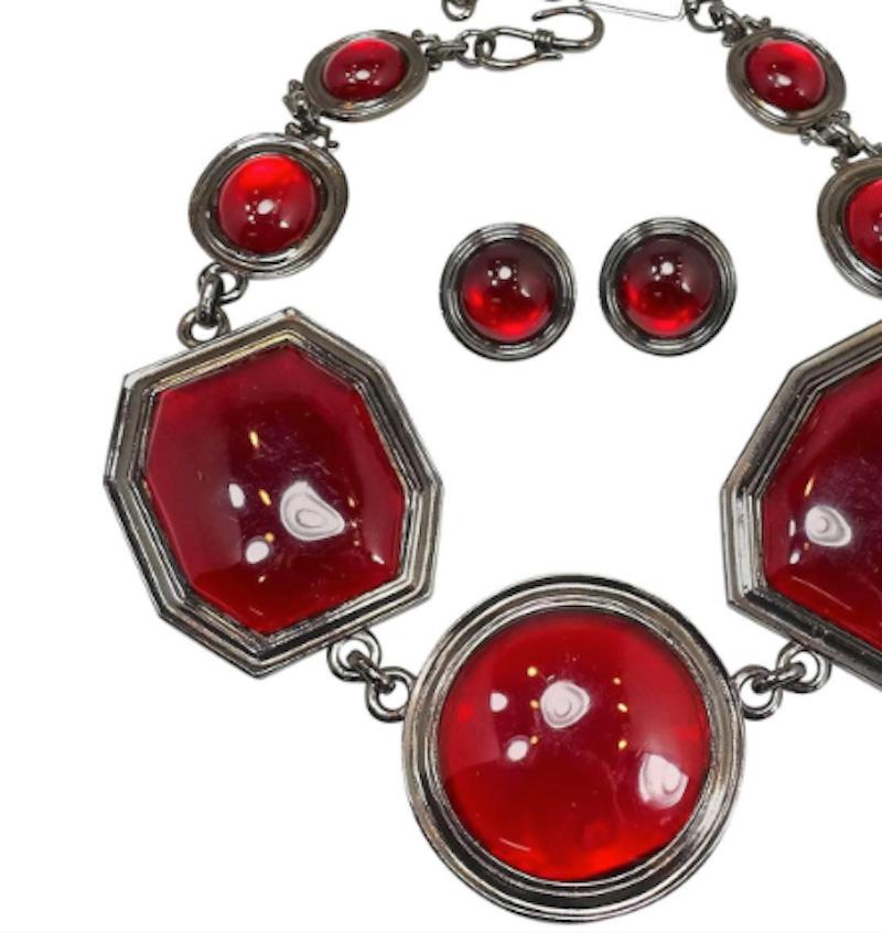 Yves Saint Laurent Vintage Couture Runway Gripoix Necklace and Earring Set  In Excellent Condition For Sale In New York, NY