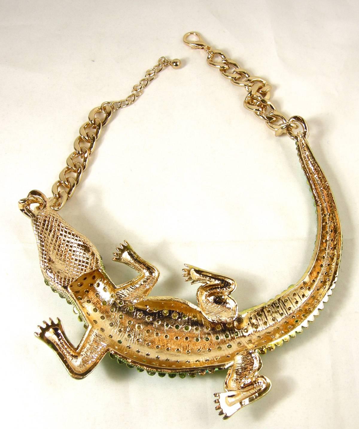 Rhinestone Alligator Necklace And Earrings Set In Excellent Condition In New York, NY