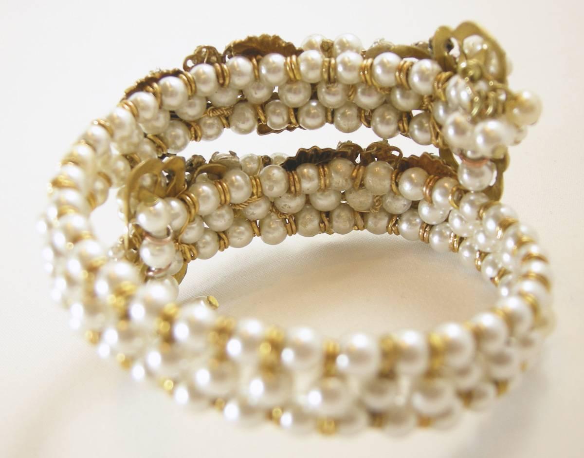 Vintage Miriam Haskell Faux Pearl And Rhinestone Swirl Around Bracelet In Excellent Condition In New York, NY