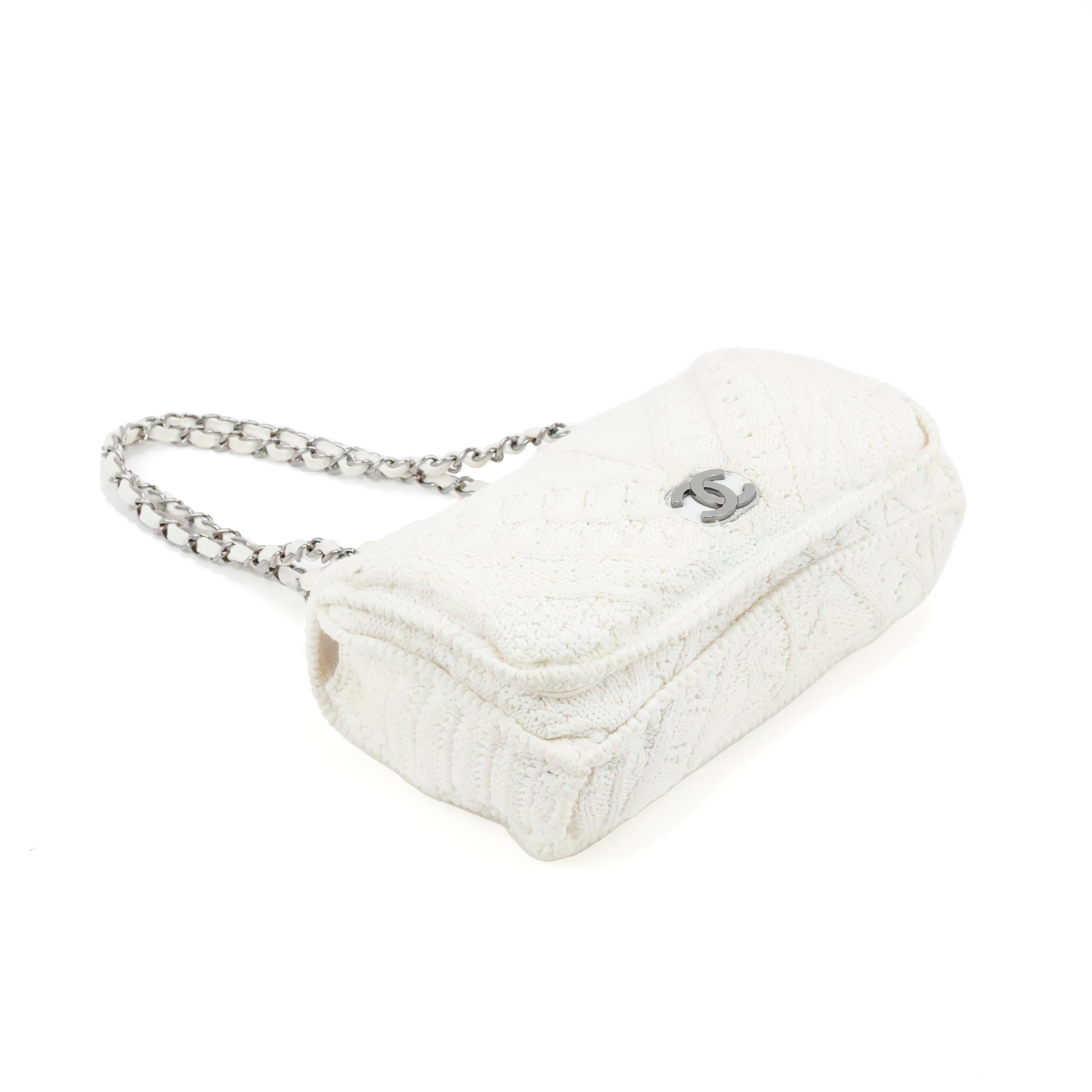 Seltene Chanel Crochet Klappe Tasche im Angebot 3