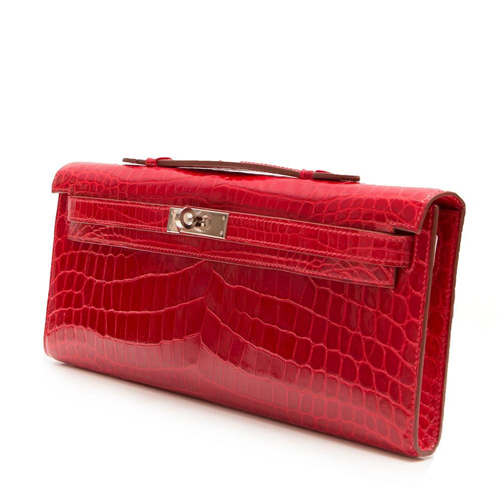 Hermes Braise Red Kelly Cut in shiny Porosus Crocodile withsilver​ hardware. In Excellent Condition In London, GB