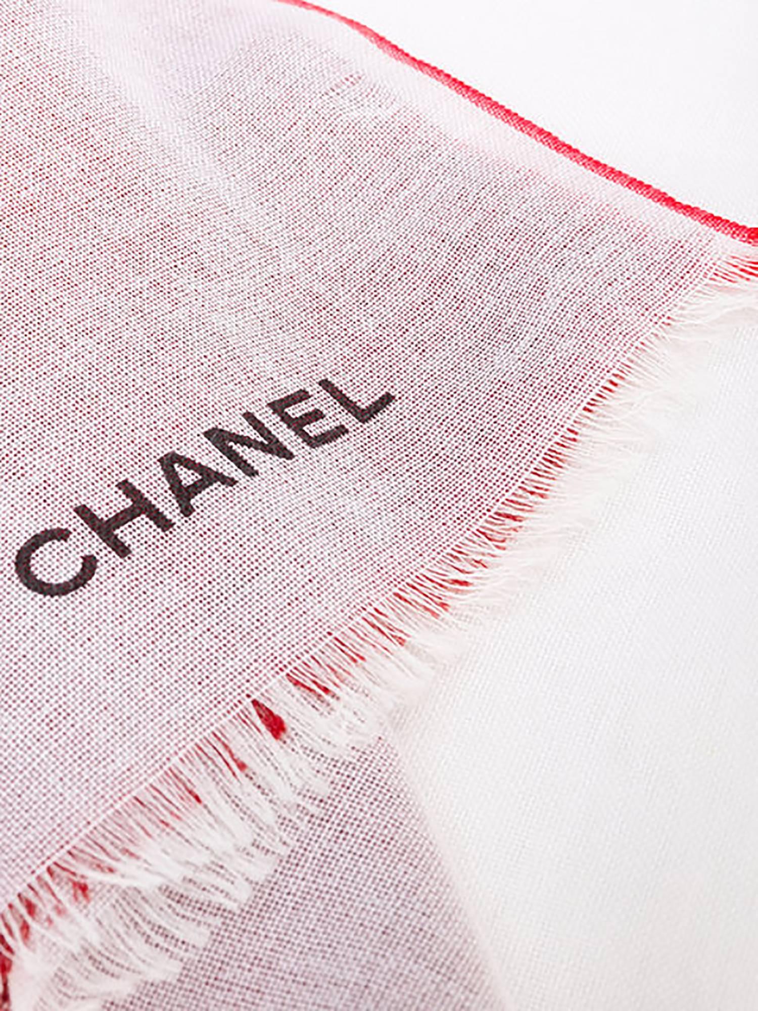 Red and white cashmere-silk blend dyed effect scarf from Chanel Vintage featuring fringed edges.

Dimensions: L180cm x H70

Please note that vintage items are not new and therefore might have minor imperfections.

Made in Italy