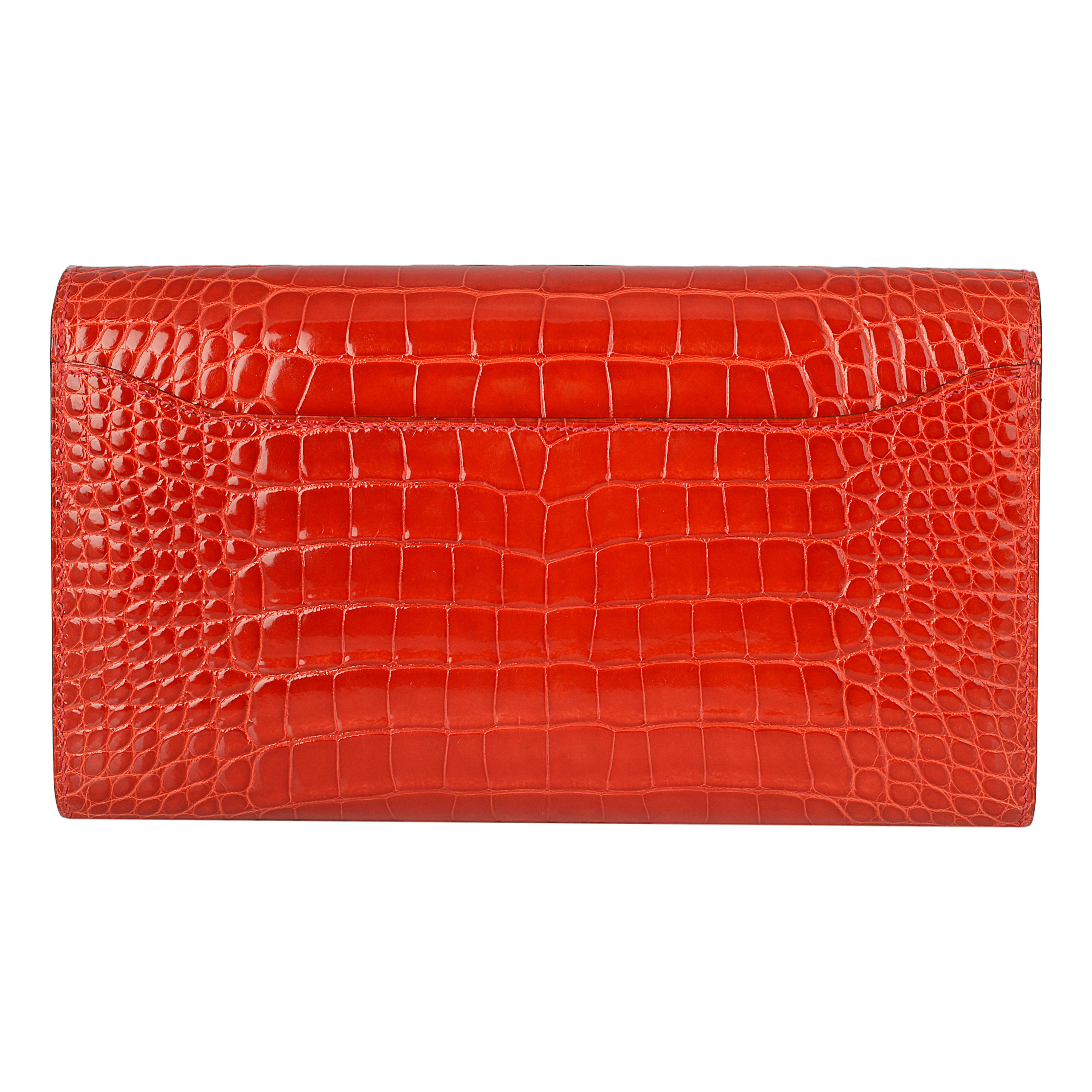 red alligator wallet