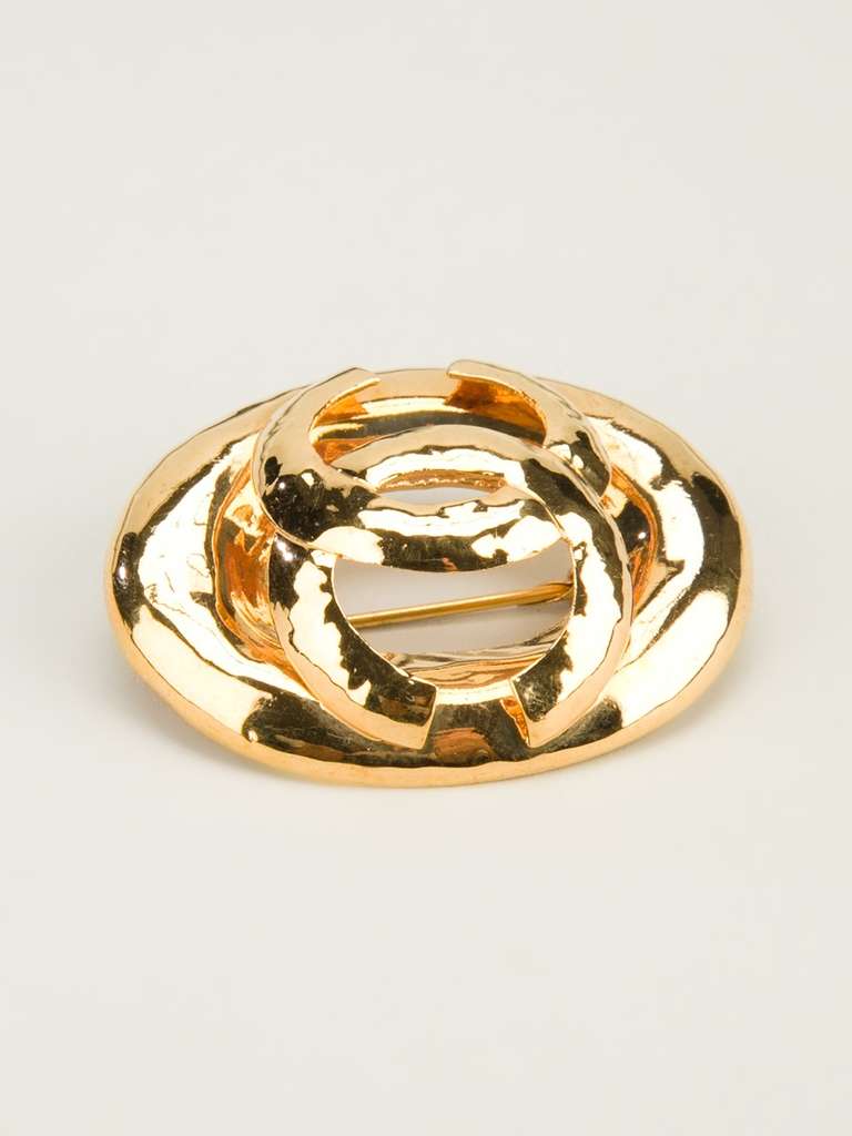 Chanel Vintage Oval Logo Brooch In Excellent Condition In London, GB