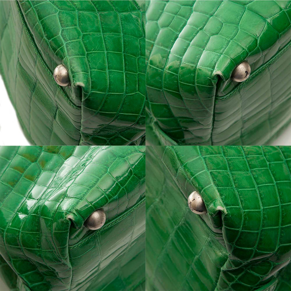 Bottega Veneta Green Crocodile Handbag In Excellent Condition In London, GB
