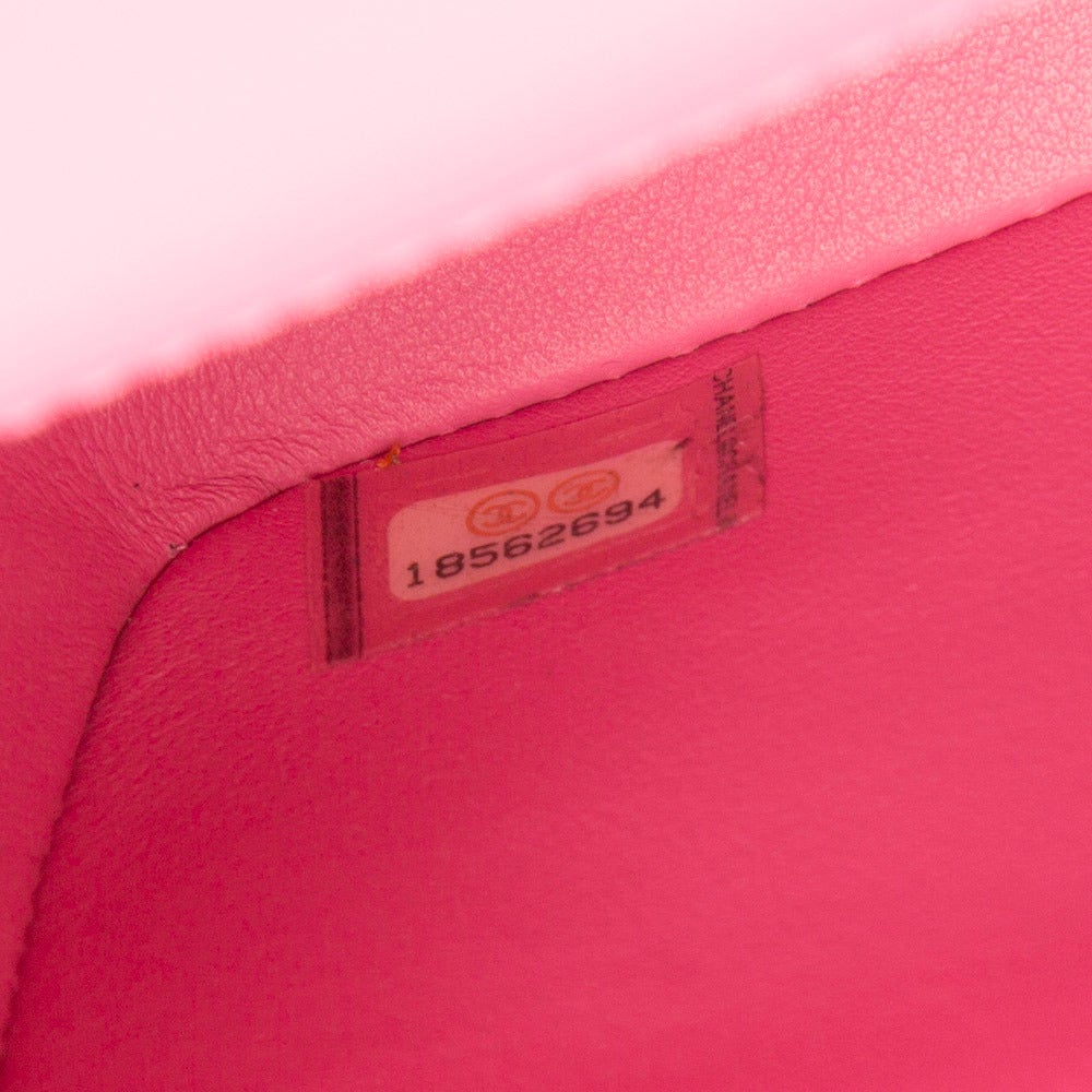 Women's Chanel Pink Crocodile Shoulder Bag