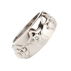 Chanel Vintage Embossed Motif 18K White Gold Ring 4
