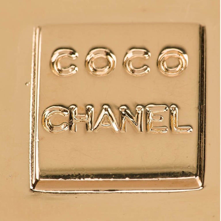 Chanel Vintage Clip On Perfume Bottle Earrings. Extremely rare Gold plated clip on earrings from Chanel Vintage featuring a classic Coco Chanel perfume bottle shape.

Measurements:height: 4 centimetres, width: 3 centimetres

Condition: Excellent