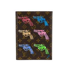 Louis Vuitton Vintage Gun Print Portfolio