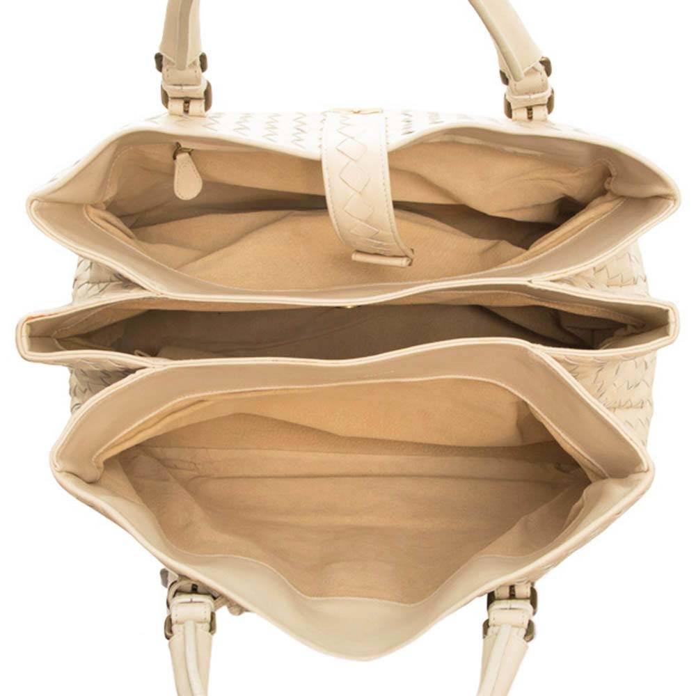 Bottega Veneta Stone Roma Intrecciato Handbag In Good Condition In London, GB