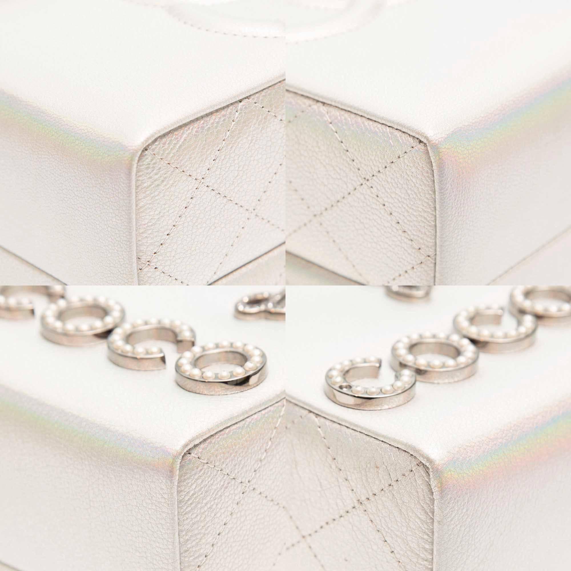 Borsa Chanel Silver a forma di cartone del latte 3