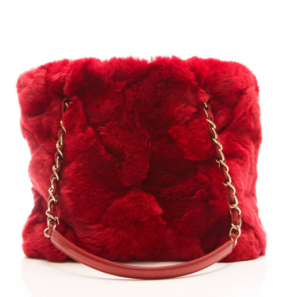 Chanel Magenta Rabbit Fur Handbag In Excellent Condition In London, GB