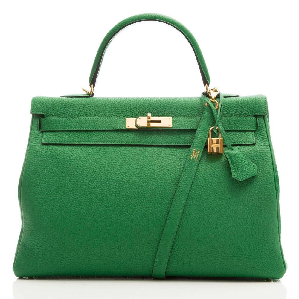 This Kelly Bag comes in a radiant eye popping colour. The beautifully designed togo leather bag features a spacious compartment, gold-plated hardware, an internal zip-pocket, two internal pockets and lock & key.

This item comes with: