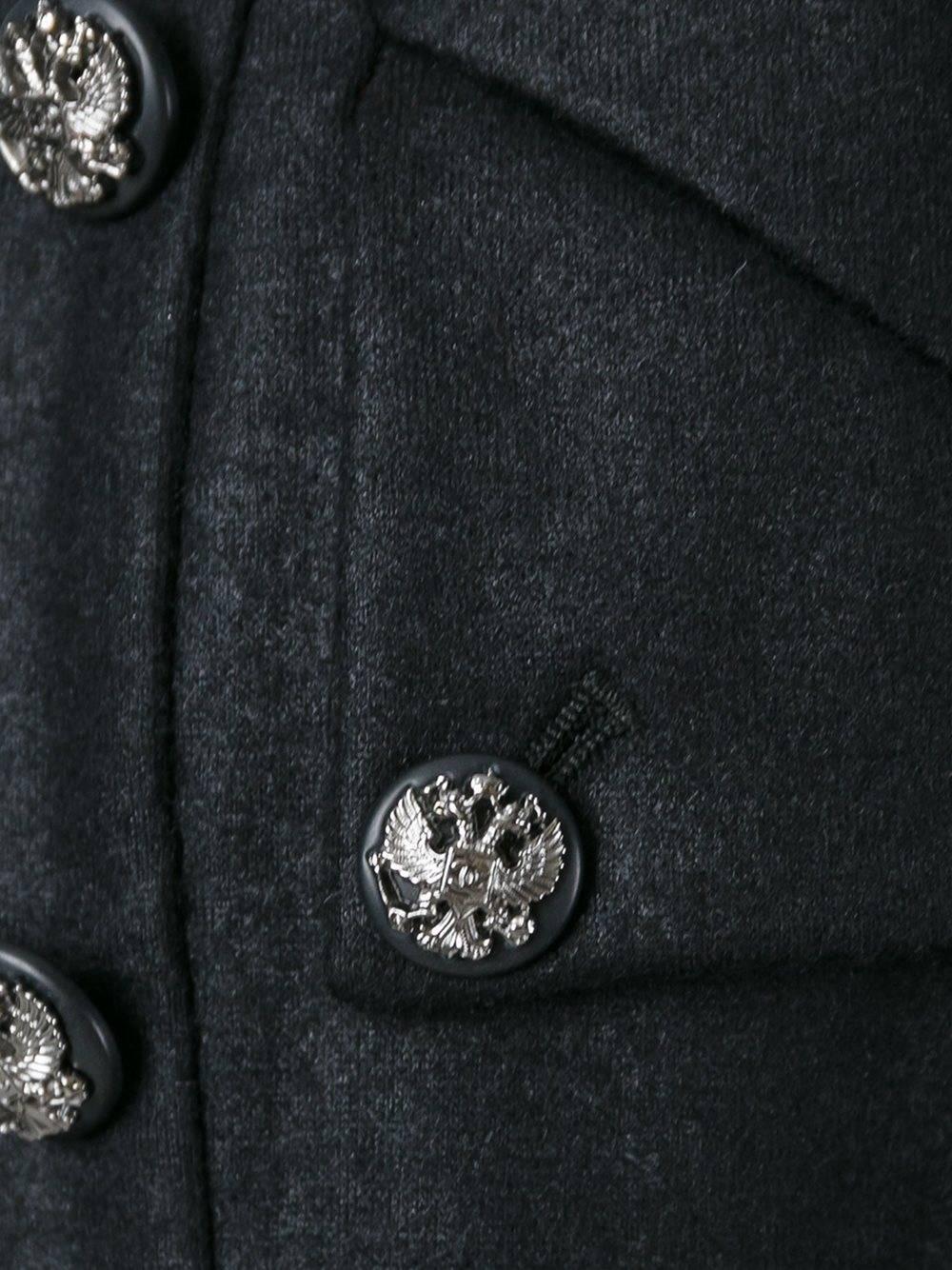 Chanel black silk and wool blend funnel neck jacket.

Colour: Black

Material: Silk 100% / Wool 50% / Viscose 48% / Polyamide 2%

Size: FR 38

Measurements: waist: 80 centimetres, bust: 94 centimetres, shoulder: 40 centimetres, sleeve
