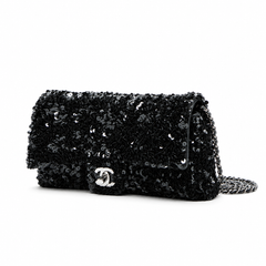Sac à rabat East West Chanel vintage noir à paillettes, collection 2014-2015