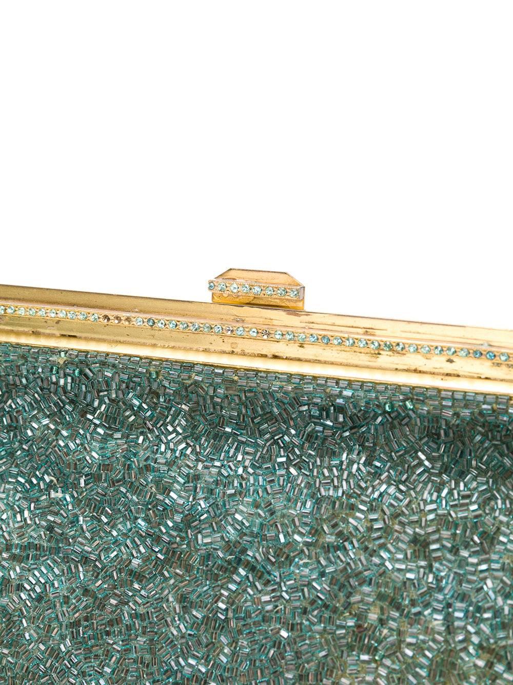 1950er Jahre Aquablaue Perlenhandtasche (Grau) im Angebot