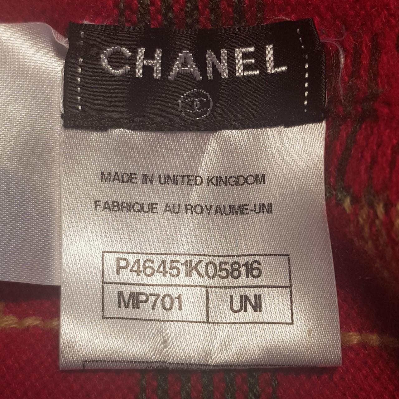 Chanel Cashmere Tartan Scarf In Excellent Condition In London, GB