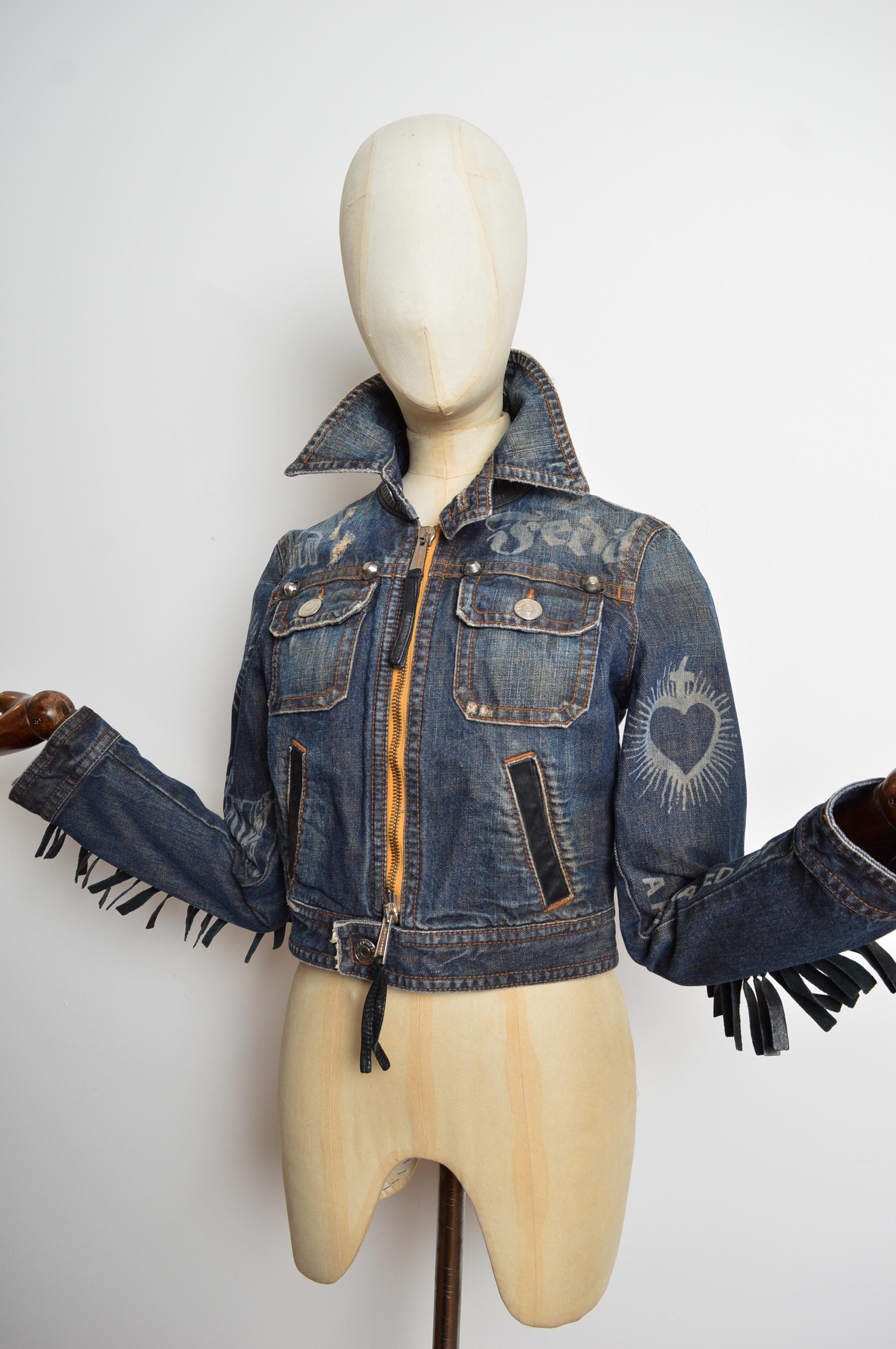 De las mujeres 2005 Chaqueta Dsquared2 de cuero con flecos y denim angustiado occidental en venta