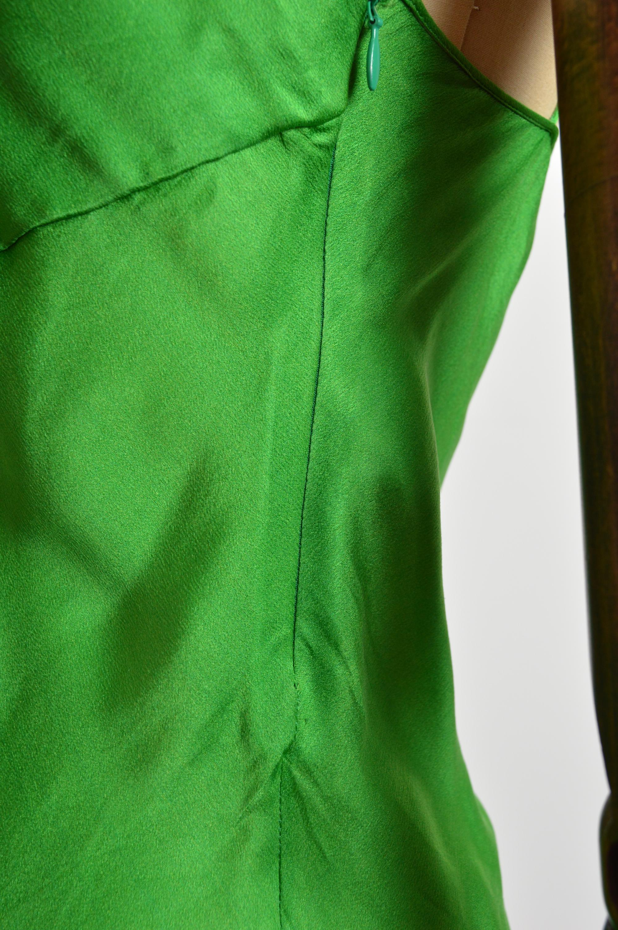 2005 Alexander McQueen Canotta in seta verde mela - Gilet in vendita 3