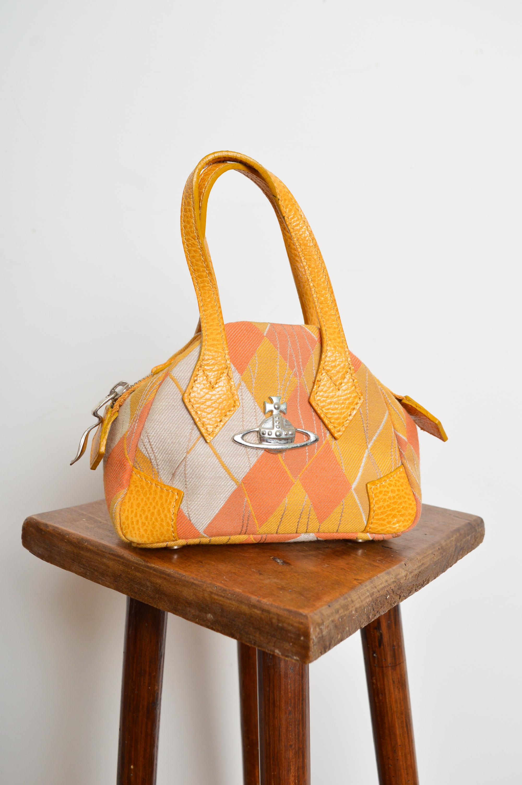 Borsa a mano Vivienne Westwood del 2000 in tela e pelle argyle gialla in miniatura in vendita 2