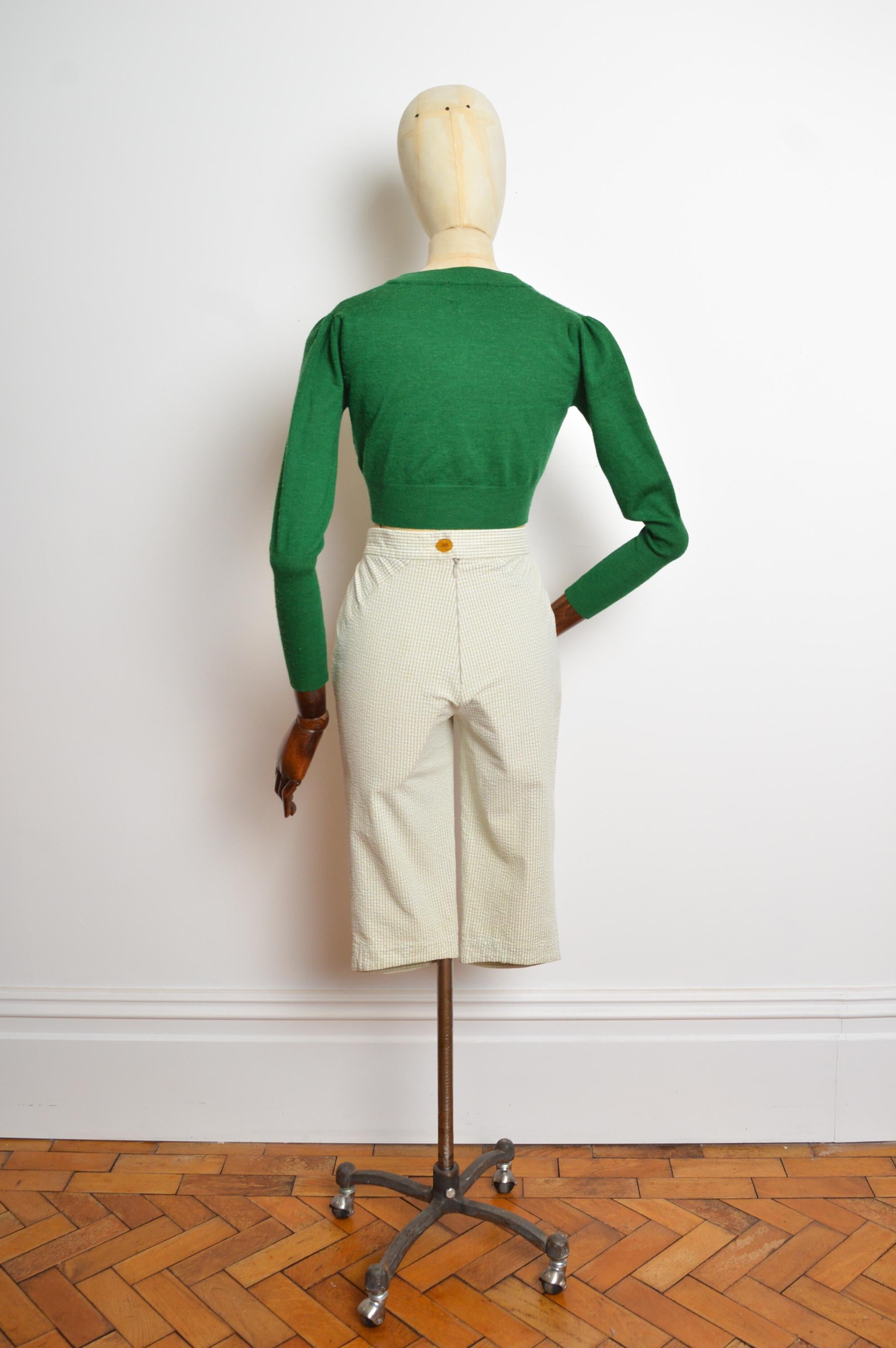 2000's Greene Westwood Leafy Green Cropped Micro knit Orb Cardigan - Crop Top en vente 6