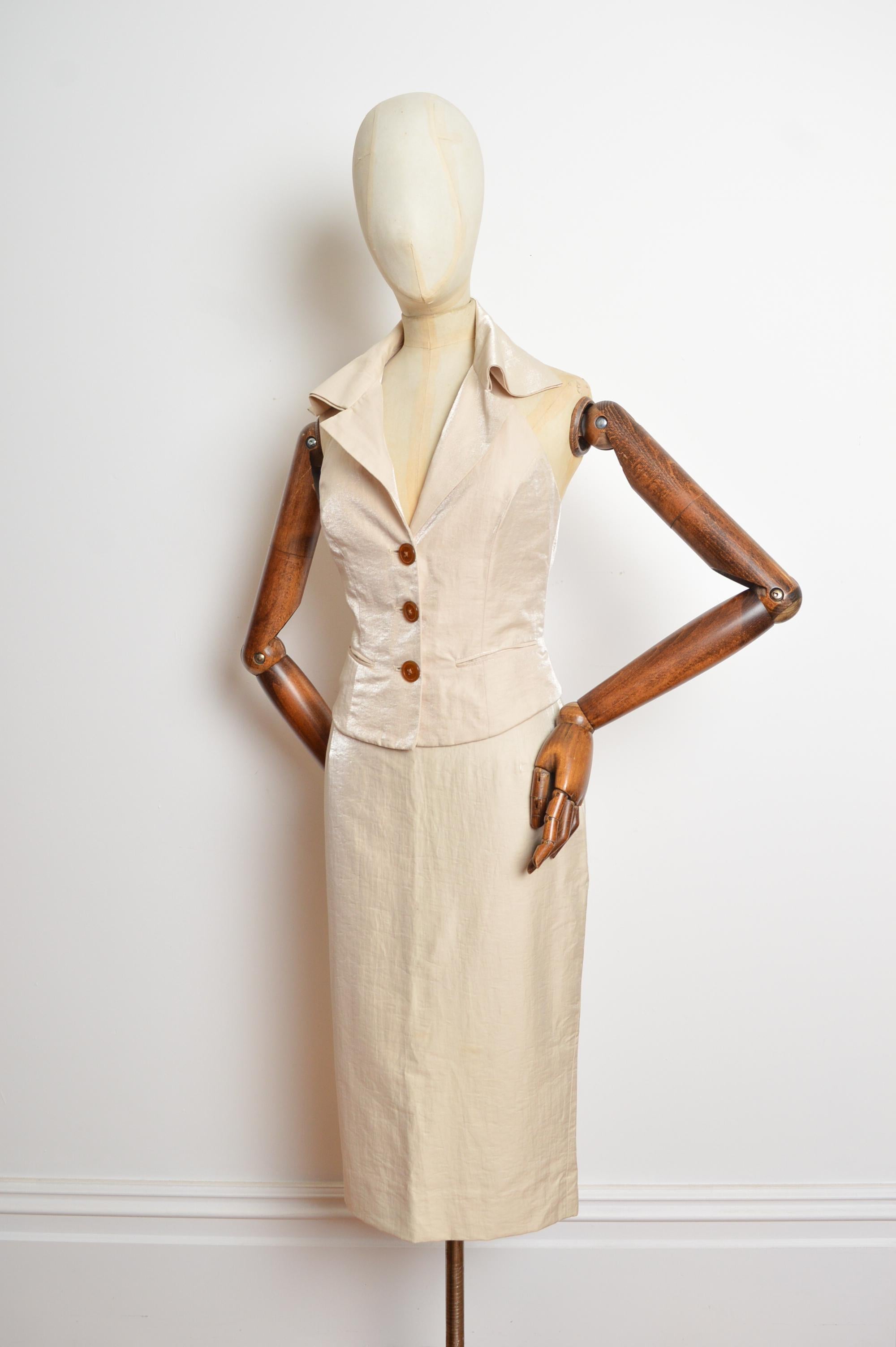 Bianco S.S. 2004 Vivienne Westwood Gilet e Gonna a matita in bianco e champagne in vendita