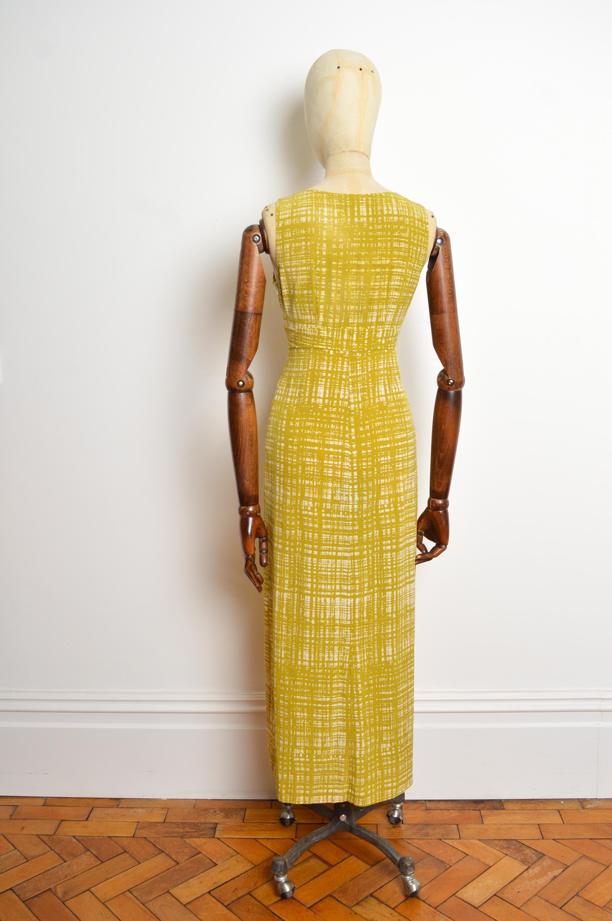 Frühjahr 1996 PRADA Chartreuse Grün Seide Abstrakt Druck Maxikleid im Angebot 8