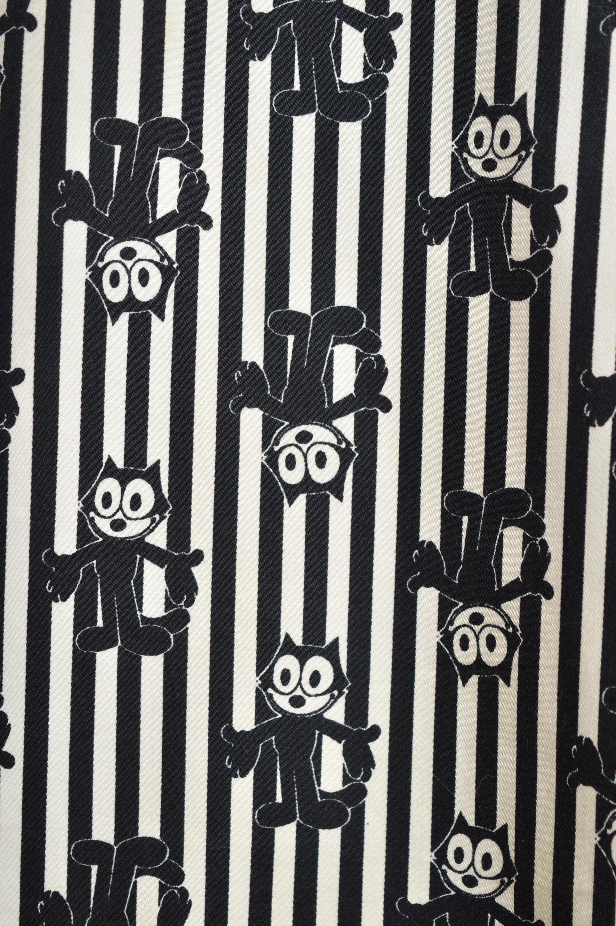 1990's Felix the House Cat Cartoon Print Jeans - Pinstriped Pants en vente 2