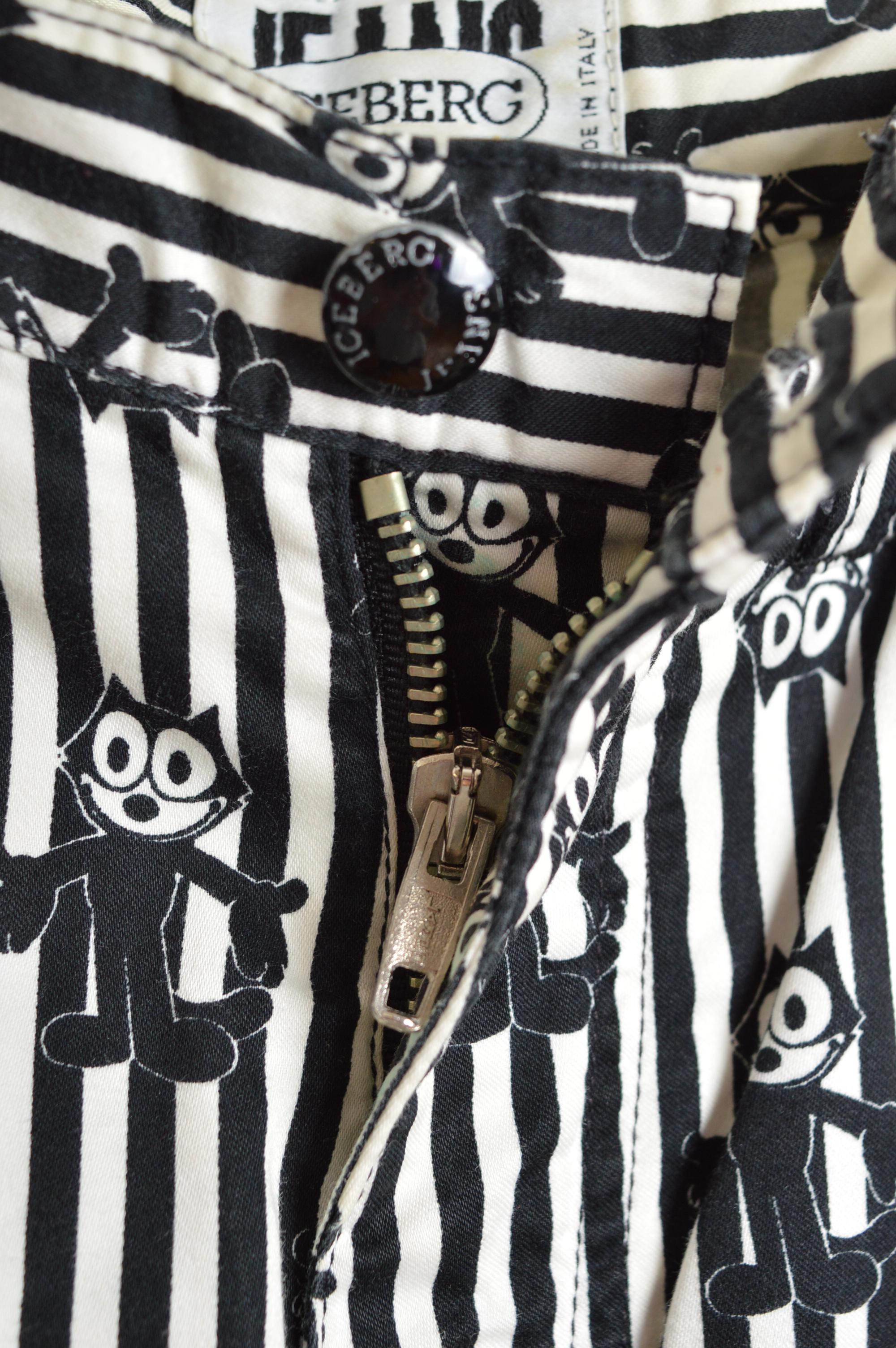 1990's Felix the House Cat Cartoon Print Jeans - Pinstriped Pants en vente 4