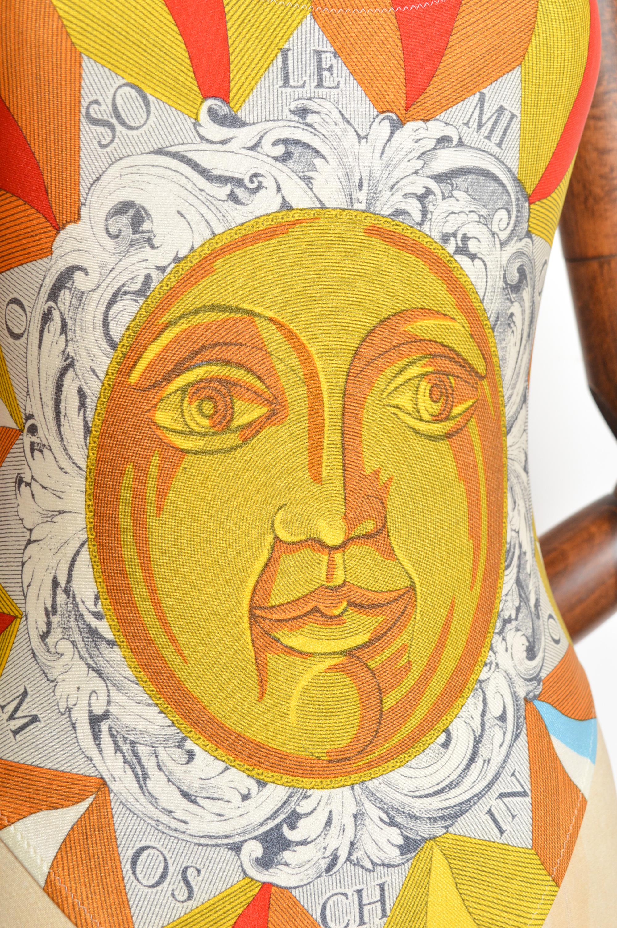 1990's MOSCHINO mare Rococo Baroque Sun print Badeanzug - Badeanzug im Zustand „Gut“ im Angebot in Sheffield, GB