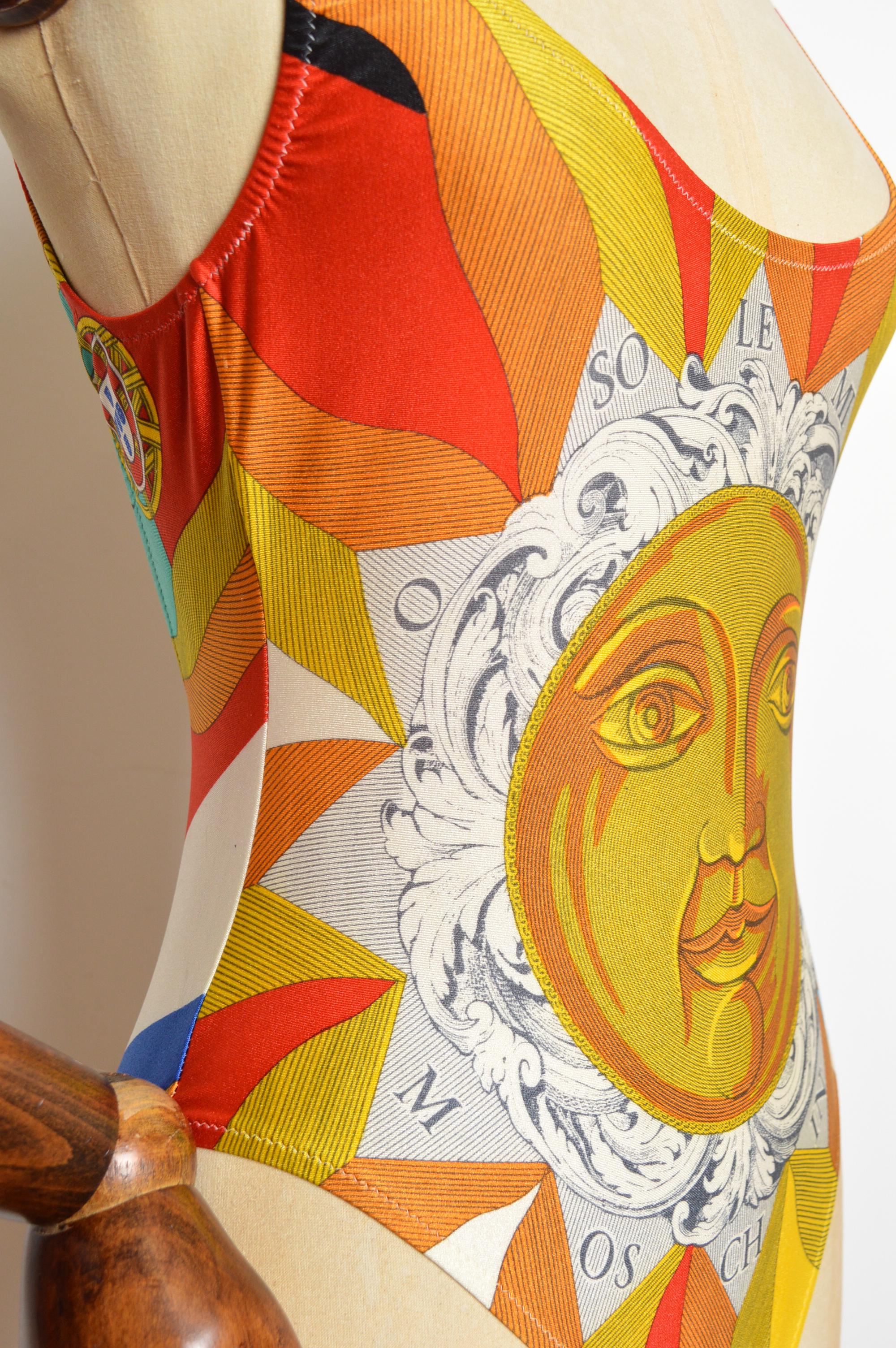 1990's MOSCHINO mare Rococo Baroque Sun print Badeanzug - Badeanzug im Angebot 7