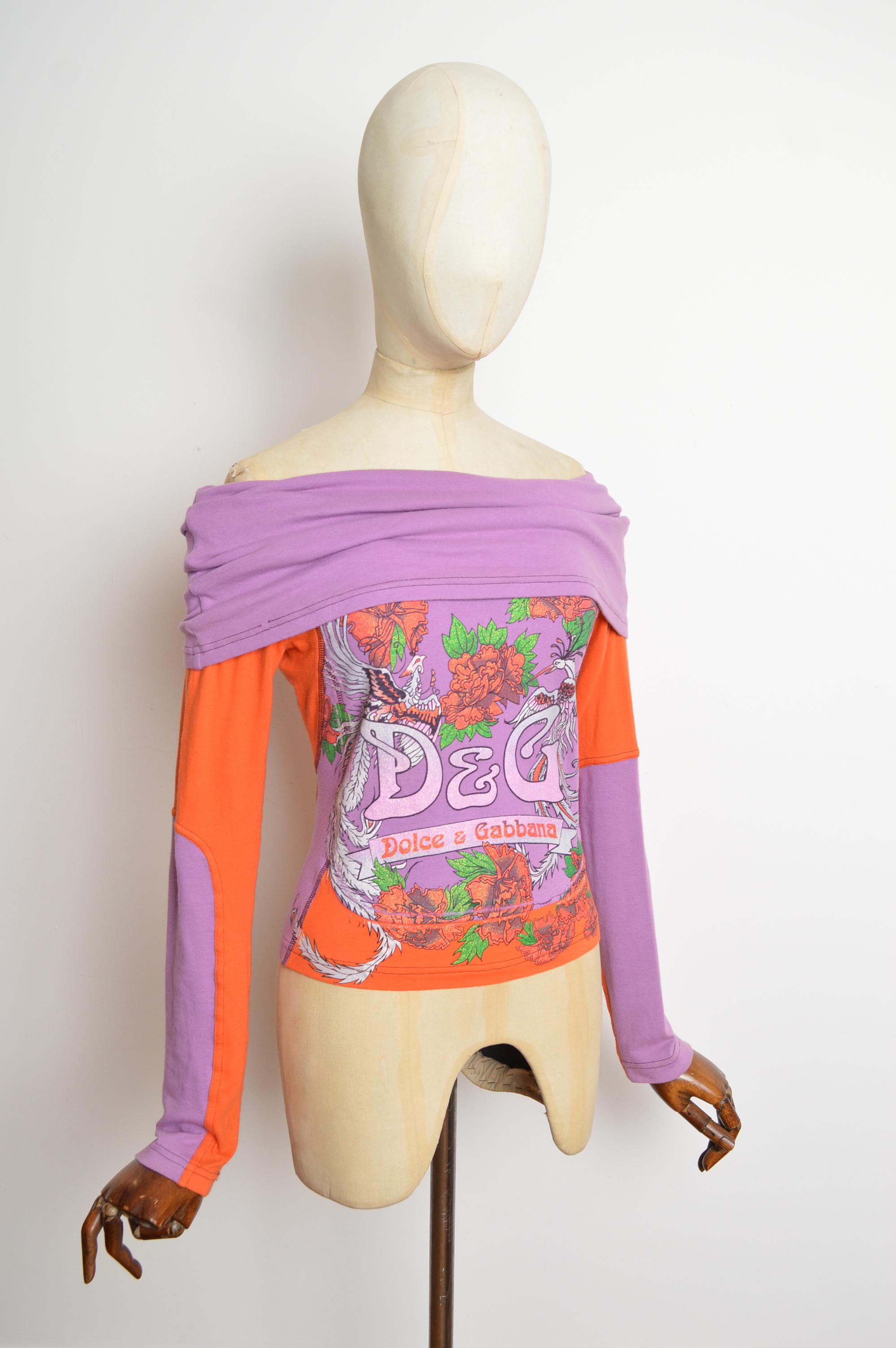 DOLCE & GABBANA Art Nouveau Y2k Lila Langarm Off Schulter Slouchy Top Damen im Angebot