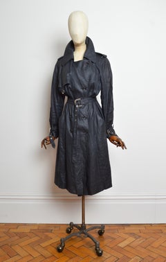 S/S 2002 Christian Dior John Galliano – Trenchcoat-Jacke aus schwarzem, gewachstem Leinen mit Gürtel