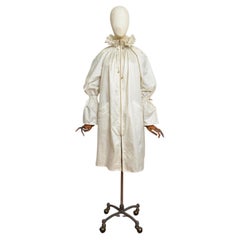 2000’s Avant Garde Pierrot Collar Ruff Neck Long Rain Coat Jacket in White Cream