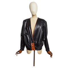 Veste « Power Top » des années 1980, à épaulettes, en cuir d'agneau noir ultra-souple - Veste